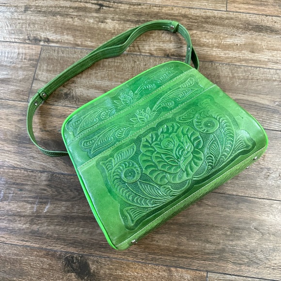 Hand Tooled Green Leather Handbag, Green Boho Embossed Floral Bag - Picture 4 of 8